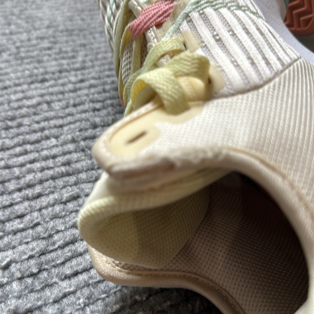 Nike Lebron Witness 6 Coconut Milk Size 9.5 Lady Basketball Running … - Picture 4 of 16
